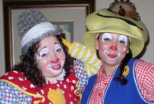 Charm and Happy clown Downey California for picnic entertainment